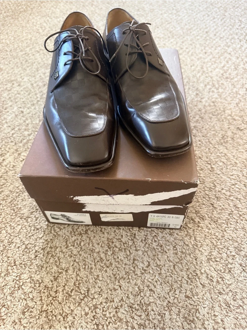 Louis Vuitton Men's Dark Brown Leather Oxford Shoes